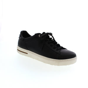 The Bend Low sneaker offers a timeless design that can be worn with almost anything. This casual sneaker's midsole is crafted from polyurethane and cork to ensure shock absorption. Featuring a breathable microfiber lining and high-quality, soft natural leather, your feet will look and feel great!