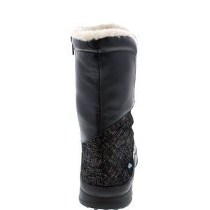 Stay warm in style with the Cloud Dolly Wool insulated boot. This winter boot is designed with a wool lining and a side zipper for easy on/off. The gripped outsole provides reliable traction in snowy conditions, helping you stay sure-footed.
