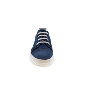 The ERSAX E1-7701-0298 sneaker is crafted with denim material for comfortable wear. Its adjustable lace-up front ensures a personalized fit, and a cushioned footbed ensures long-term comfort. Its sturdy outsole provides superior grip, so you can feel secure and confident with every step.