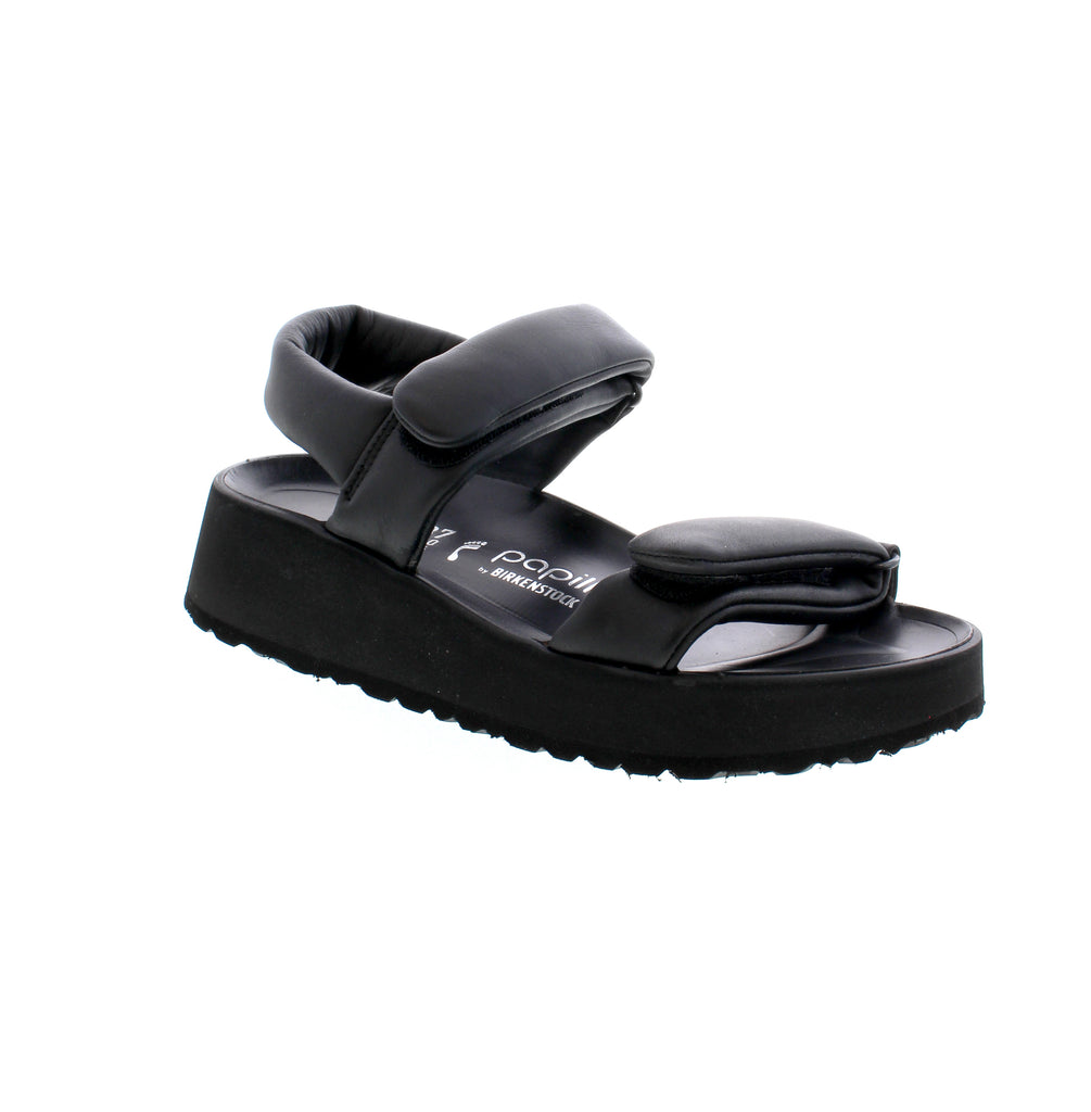 Discover the perfect combination of fashion and comfort with the Birkenstock Theda platform sandal. Its elegant and sporty design, combined with a top grip, makes it a must-have. The exquisite piumato leather footbed provides ultimate comfort, while the aniline leather upper adds a touch of luxury.