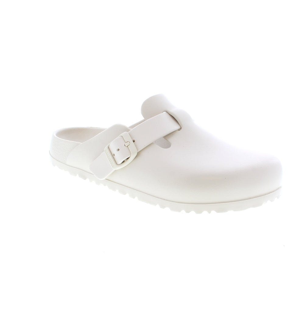 The Birkenstock Mens Boston EVA in Eggshell offers an ultra-lightweight, water-friendly design that ensures flexibility and comfort. Built on the classic contoured footbed, this clog supports your foot’s natural shape, making it ideal for pre-workout, post-practice recovery, or casual wear on rest days. Durable and easy to clean, it combines practicality with the trusted comfort Birkenstock is known for.