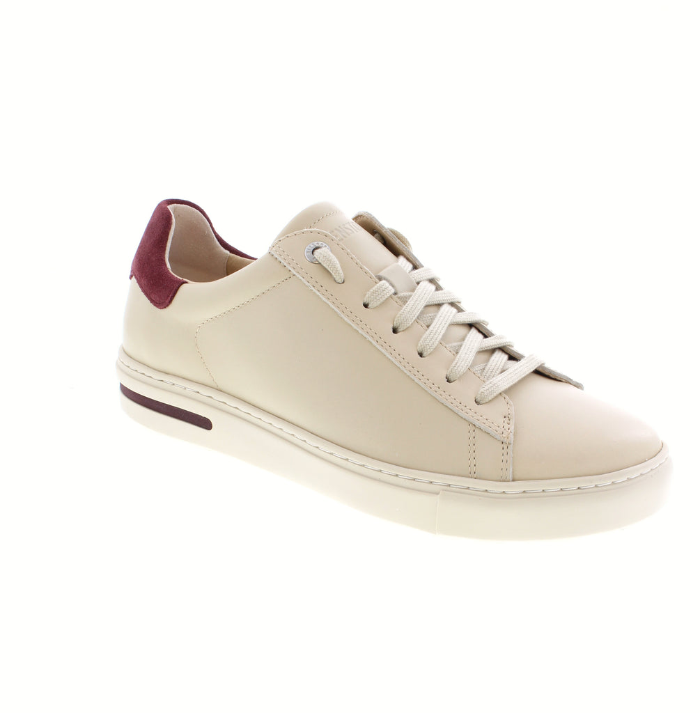 The Bend Low sneaker offers a timeless design that can be worn with almost anything. This casual sneaker's midsole is crafted from polyurethane and cork to ensure shock absorption. Featuring a breathable microfiber lining and high-quality, soft suede, your feet will look and feel great!