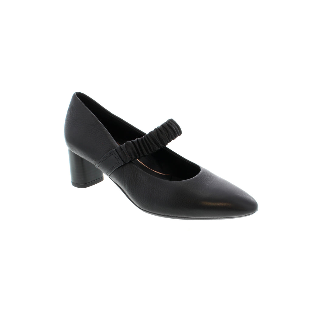 The Ara Leda pump is crafted with a genuine leather upper, pump heel and pointed toe for a classic look. These pumps offer both comfort and style for any outfit.