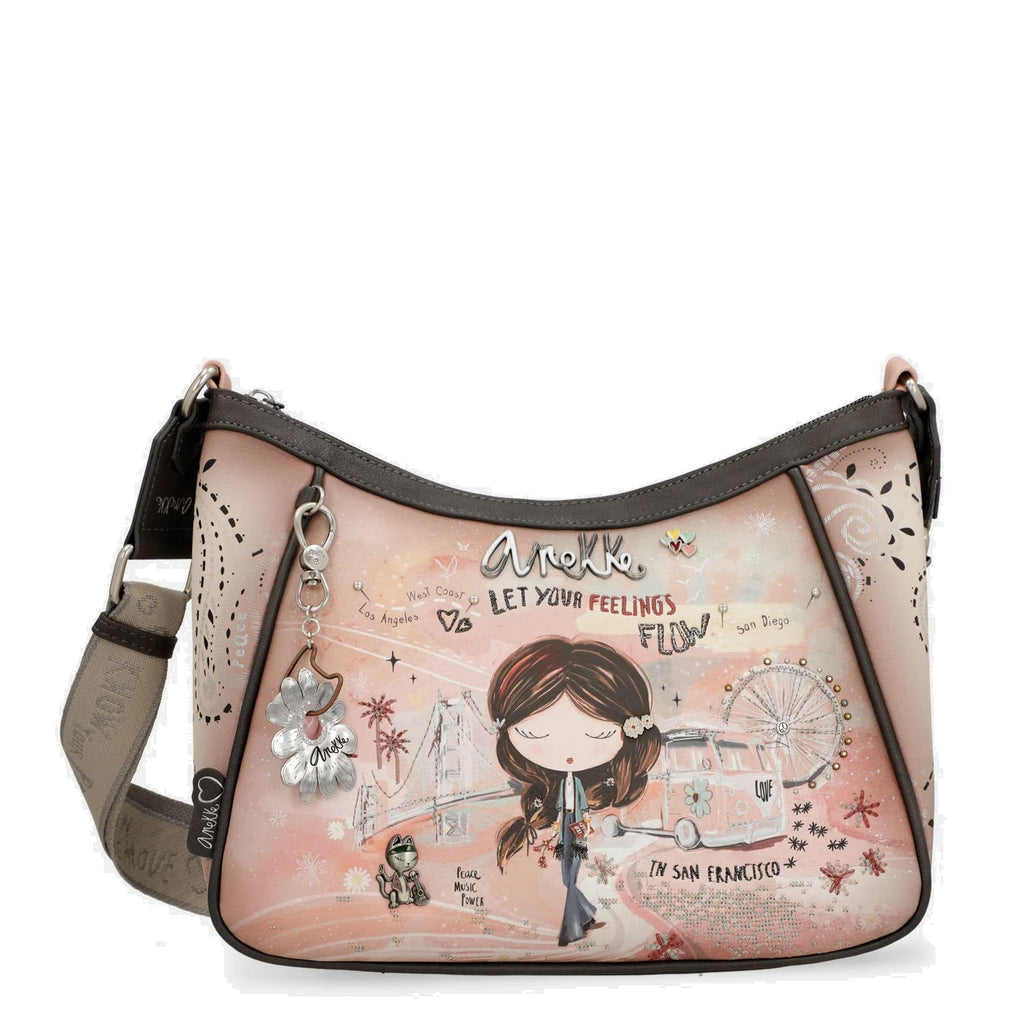 Get ready to travel back to the summer of love with Anekke Peace & Love! This unique collection embraces the hippie movement of the 60s with its colorful prints and empowering messages. With charming details like pins, embroidery, and personalized patches, this bag is perfect for any adventure.