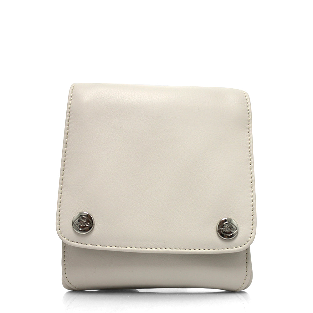 This compact crossbody organizer is one of our favorite, The Trend, handbags! With organization pockets galore, we will be surprised if you misplace anything!