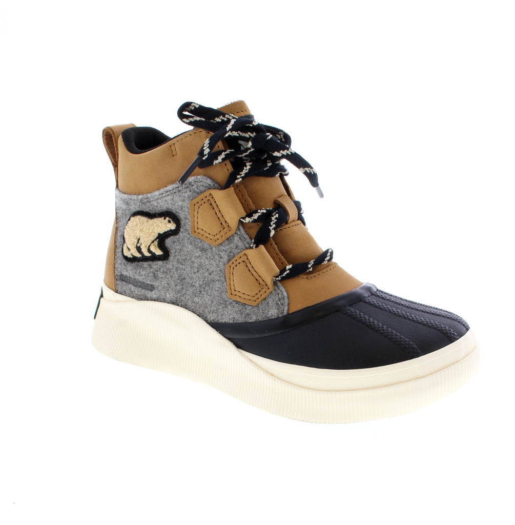 Embrace outdoor adventures in the Sorel Out 'N About Classic WP, a waterproof ankle bootie designed for everyday exploration. Built with a durable fabric upper, microfiber lining, and a reliable rubber outsole, this tan multi colorway keeps your feet protected and comfortable whether you're navigating city streets or forest trails. Featuring a lace-up entry for a secure fit, EVA midsole for cushioning, and a traction outsole for stability on varied terrain.