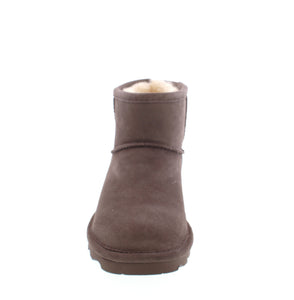 Stay stylish and protected this winter with our Bearpaw Alyssa ankle boot. Designed with a 5 inch height, it is perfect for showing off your socks or tights. Easy to slip on and off, it can also double as a cozy slipper. The BearCoat™ Rain & Stain Repellent provides extra protection against the elements, making it the ultimate winter essential.