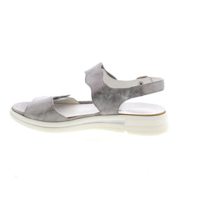 The Waldlaufer G-Sinna sandal is perfect for summer celebrations. Crafted with silver and tone leathers, its two velcro straps and buckle fastener ensure a customizable fit. Plus, its ultralight outsole provides all-day comfort. 