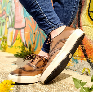 Johnston and Murphy Hollins Wingtip - Tan