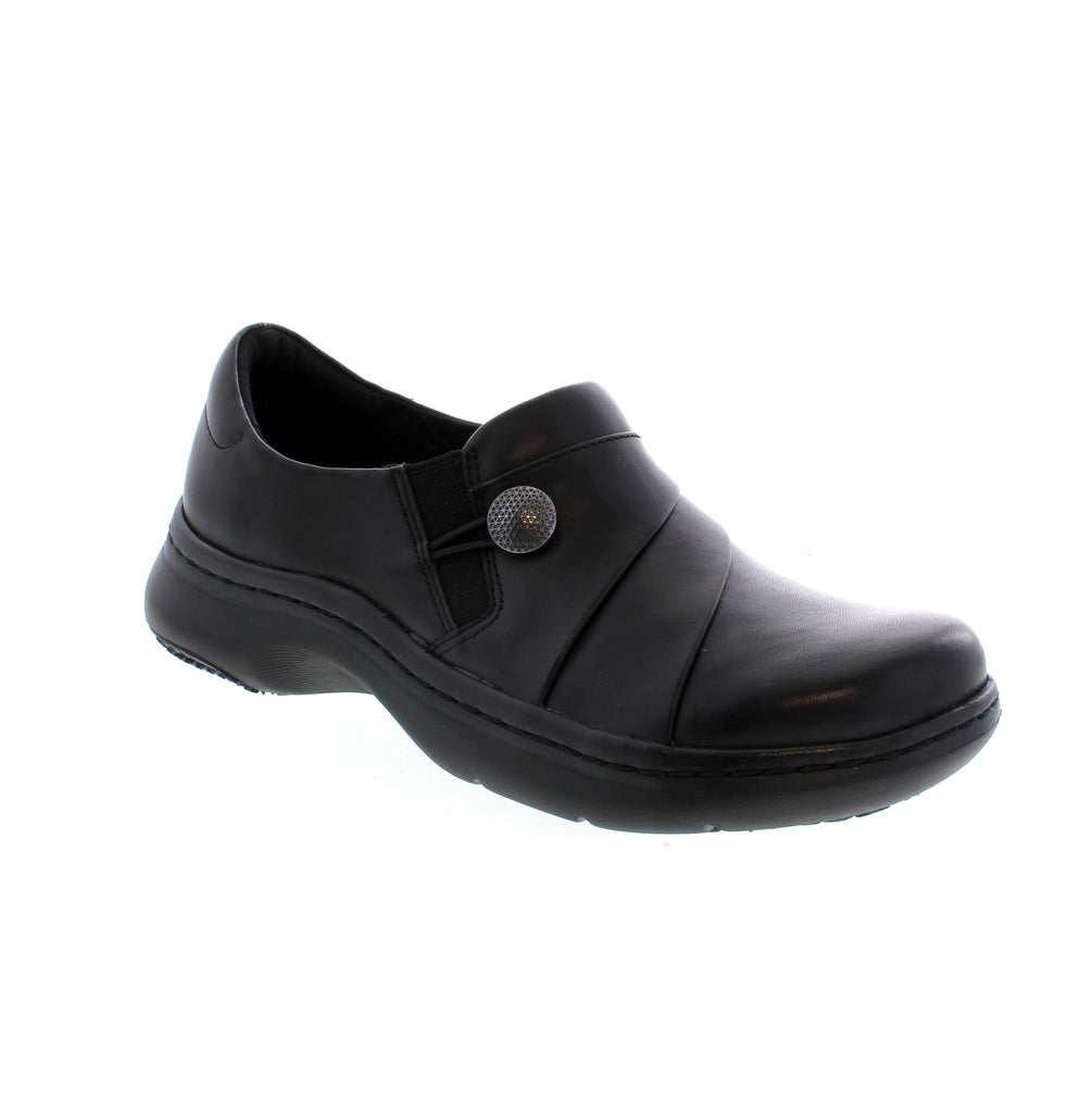 Elevate your workday with ClarksPro Lux in classic leather. Designed for long hours on your feet, these professional shoes combine premium materials with superior comfort technology. Plus, their specialized soles are certified by SATRA for maximum slip-resistance, making them the perfect choice for busy professionals.