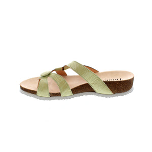 The Think! Julia 246 slide is designed to provide lasting comfort throughout the summer. Crafted with airy, stylish materials, a wide foot strap for extra support, and leather detailing, this light, cheerful shoe is perfect for any occasion.