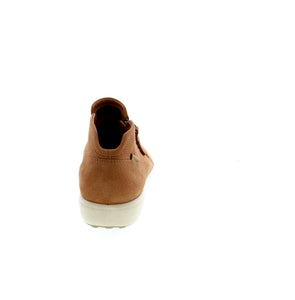 Discover the perfect blend of Scandinavian design and modern flair with the Ecco Soft 7 Low Bootie. Crafted with ECCO's core values in mind, this bootie offers a sleek and understated look that will elevate any outfit. Embrace comfort and style with every step.