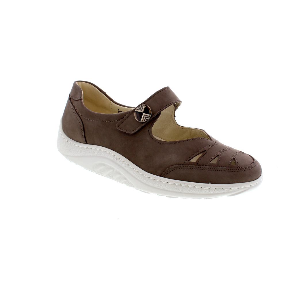 Indulge in maximum coziness and fashion with the Waldlaufer 502309 Mary Jane shoe. The velcro closure allows for effortless entry and exit, while the lightweight PU sole guarantees a delightful stroll. The charming stitching and perforated detailing bring a dash of charm. Take advantage of this ideal blend of comfort and style for your feet!