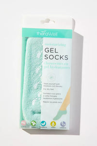 Upper Canada Moisture Gel Foot Socks feature a unique blend of Olive Oil, Vitamin E, Lavender Oil, and Jojoba Oil to nourish and hydrate dry, cracked feet. These moisture-rich socks provide noticeable softness without the need for any lotion, restoring cuticles for the ultimate comfort.