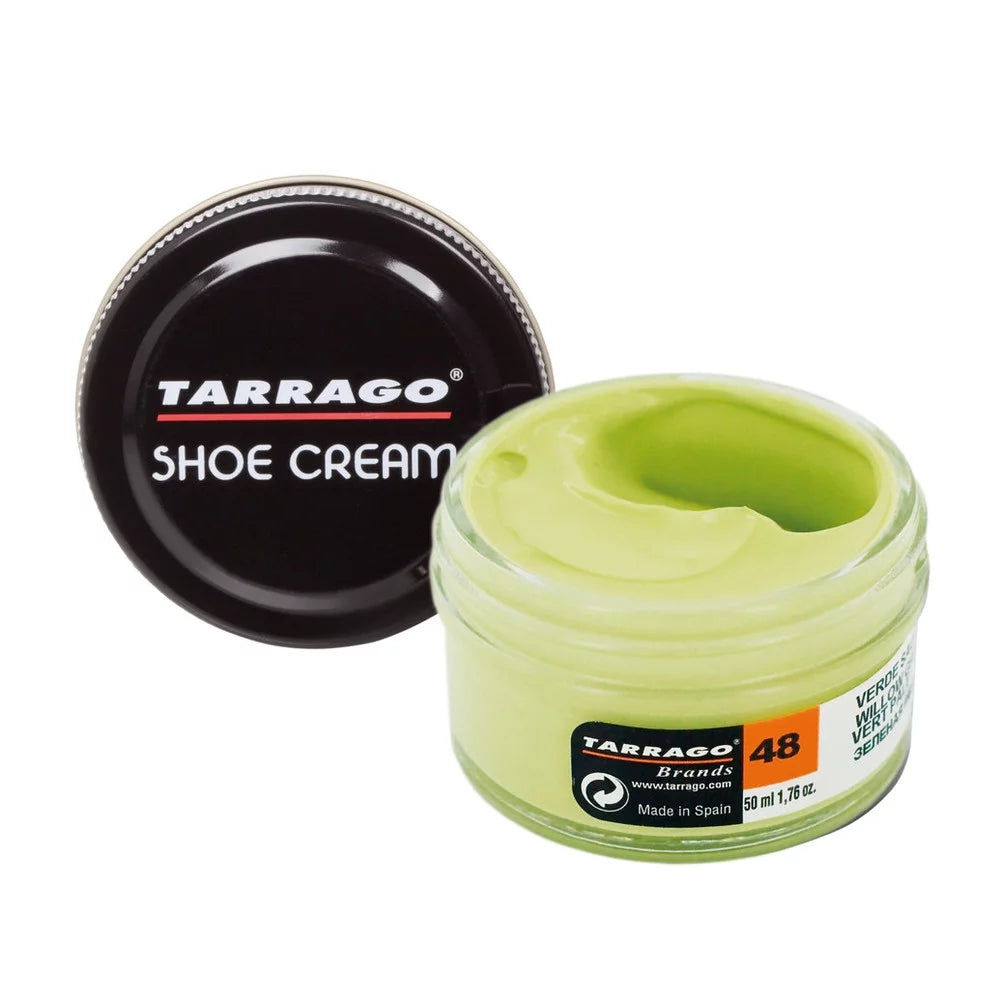 Tarrago Shoe Cream is crafted from carnauba wax and beeswax for nourishment, shine maintenance and color enhancement. This product creates lasting shine and ensures waterproof protection, nutrition and flexibility to leather, while providing full coverage.