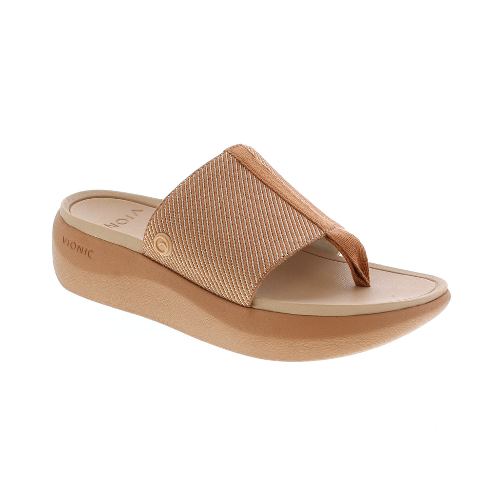 Step into comfort and style with Vionic Aqua sandals. A versatile addition to your summer wardrobe.