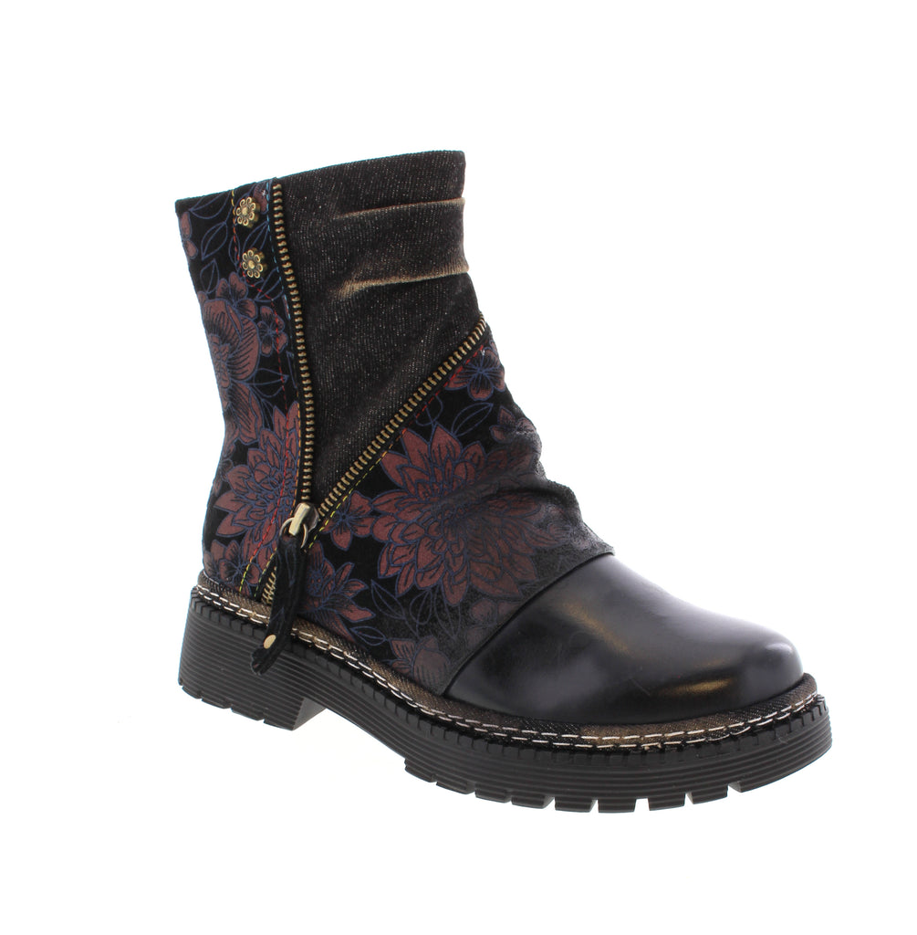 L'Artist Avrilrose is the perfect bootie for those looking to make a statement. The lug sole and denim-wrapped welt provide an edgy and urban feel, while the daisy accents add a touch of femininity. These boots are ideal for pairing with distressed denim and a leather jacket, creating a cool and adventurous look.