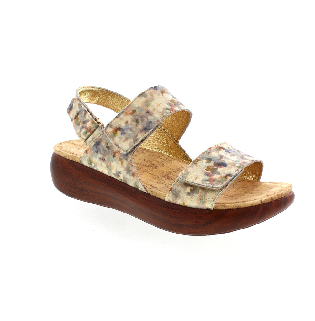 Experience the perfect blend of comfort and style with the Alegria Bailee. Designed with a Classic Rocker outsole for a rocking motion and three adjustable hook-and-loop straps for a secure fit, these shoes also feature a soft microsuede footbed for ultimate comfort. The printed leather upper adds a touch of fashion to your footwear.
