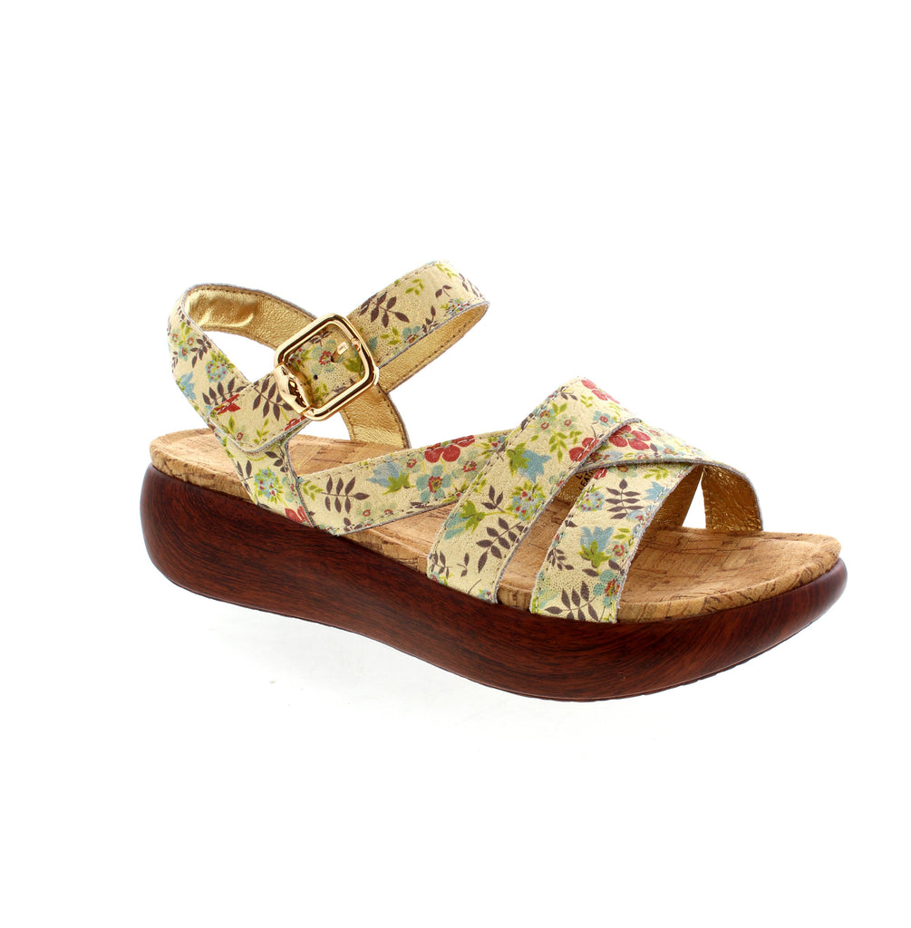 The Alegria Bianca sandal offers a winning combination of style and comfort. The adjustable ankle strap ensures a perfect fit, while the cushioned insole and built-in arch support provide all-day comfort. Plus, the slip-resistant outsole keeps you steady on your feet.