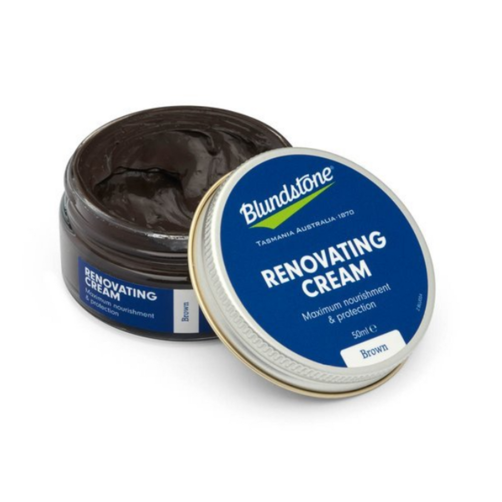 Prolong, nourish and condition your boots with the Blundstone Renovating Cream. Grab one for you and a few for the Blundstone fans in your life!