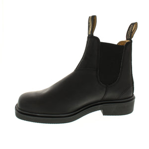 This premium leather Blundstone Chelsea boot is a versatile, all-weather boot! Featuring a cushioned insole and thermo-urethane outsole for water resistance, you couldn't go wrong with this boot!