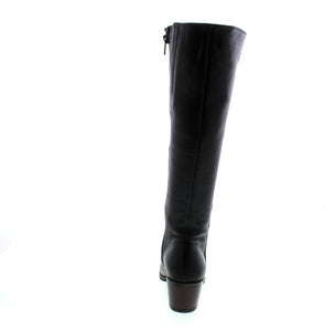 Elevate your wardrobe with Bueno Carmen's knee-high boot! This stylish and supportive essential will add some serious height to your ensemble.