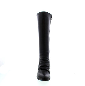 Elevate your wardrobe with Bueno Carmen's knee-high boot! This stylish and supportive essential will add some serious height to your ensemble.