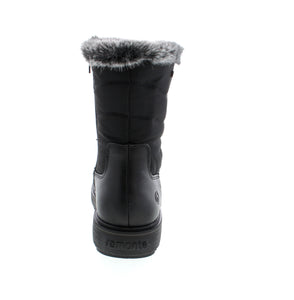 Experience unparalleled comfort and elegant design with the Remonte D0U79-03 mid-calf boot. This essential boot boasts a soft, removable insole, water-resistant Remonte Tex technology, a warm wool lining for colder temperatures, and flip grip for optimal traction on icy and snowy terrain.