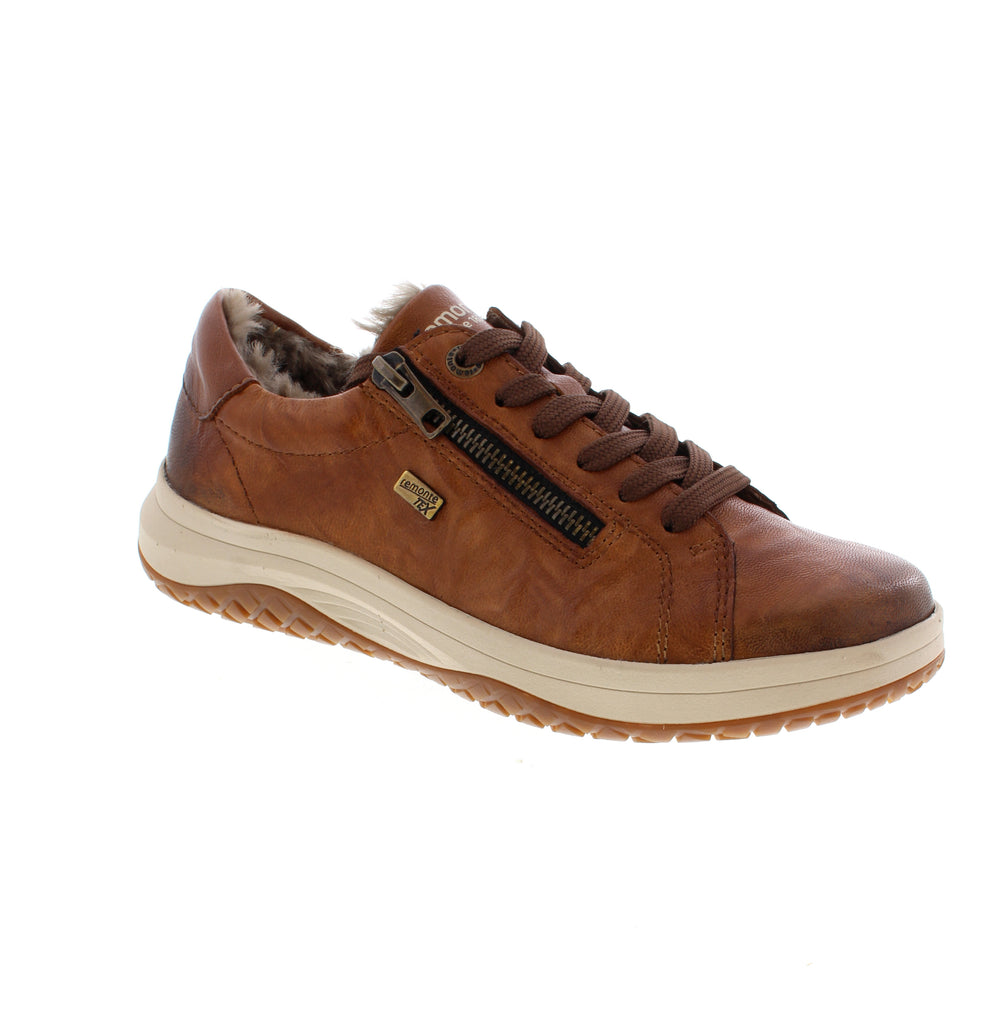 Remonte brings comfort to everyday wear with the D3Q01-22, a versatile brown leather sneaker designed for all-day ease. This casual low-top combines a water-resistant leather upper with a supportive foam midsole and removable insole, making it perfect for those who refuse to compromise on style or comfort.