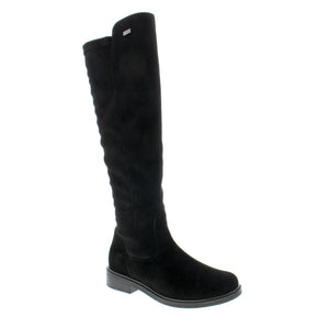 The Remonte D9376-01 knee-high boot is the perfect mix of style and practicality. Crafted with Remonte Tex water-resistant technology to keep feet dry and warm, its elastic gore panel provides easy on/off flexibility, and the gripped outsole provides the necessary traction.