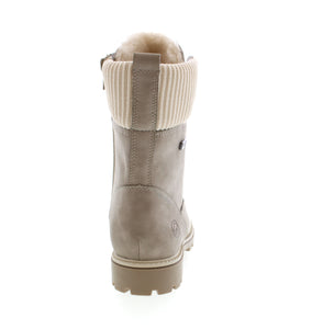 Experience the ultimate combination of comfort and style with the Remonte D8482-40 mid-calf boot. This must-have boot features a removable insole, Remonte Tex water-resistant technology, a convenient lace-up front and side zipper, and a soft wool lining for added warmth on colder days.