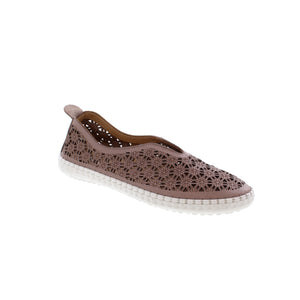Experience effortless comfort and effortless style with Bueno Daisy. Featuring laser-cut floral accents for enhanced breathability, lightweight construction, and a small platform sole for a lifted look and gentle cushioning. Step into Daisy and float through your day.