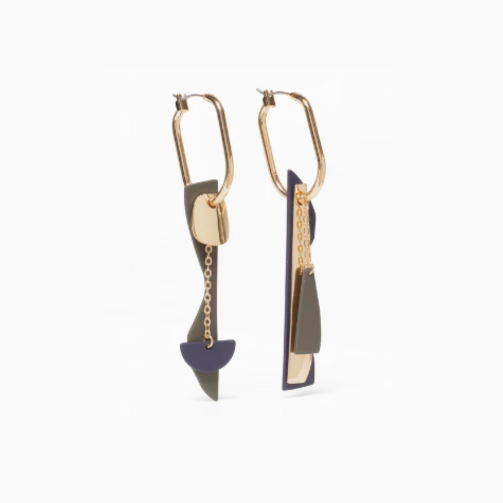 Make a statement with the Elk Braque Hoop - Gold Multi! Crafted in Australia by skilled artisans, these 3" earrings are sure to be a conversation starter with their green, gold, and blue/navy colors. Add effortless style to your wardrobe and prepare to turn heads.