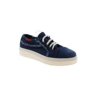 The ERSAX E1-7689-0298 sneaker is crafted with a soft and lightweight denim material for comfortable wear. Its adjustable lace-up front ensures a personalized fit, and a cushioned footbed ensures long-term comfort.