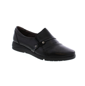 Effortlessly slip into comfort with Fluchos Styll F1567. The leather uppers and double elastic gore provide a secure fit, while the removable insole and 1