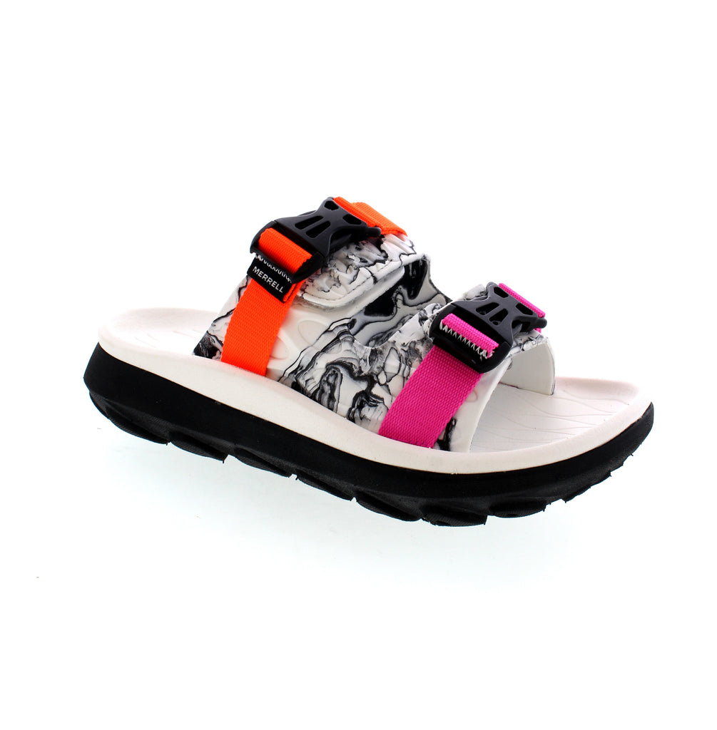 Experience unparalleled comfort with the Merrell Hut Ultra Wrap. Its breathable EVA upper and FloatMax™ foam provide exceptional post-sport comfort. This sandal offers maximum comfort with a smaller environmental impact and is made with BLOOM® performance midsole foam from algae biomass, recycled webbing, and eco-friendly outsole materials.