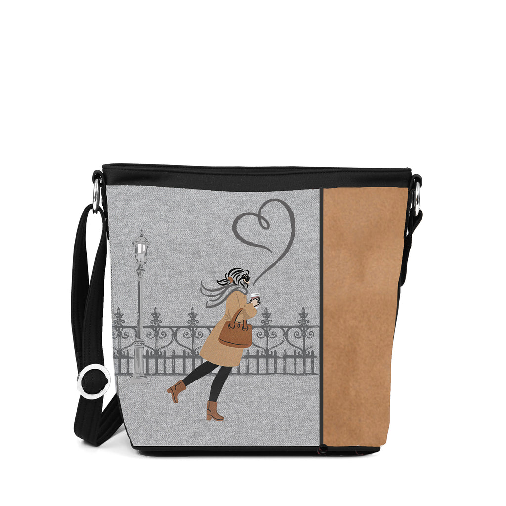 The Jak's Actuelle Caseille is a versatile shoulder bag designed to adapt effortlessly to your lifestyle. Whether thrown over the shoulder or worn crossbody, its adjustable strap provides practical comfort for daily use or special outings. Crafted with a timeless, feminine style, this bag adds a distinctive, elegant touch to any outfit while offering enough space for your essentials. Combining functionality and chic design, it’s the perfect accessory for those who value both fashion and convenience. 