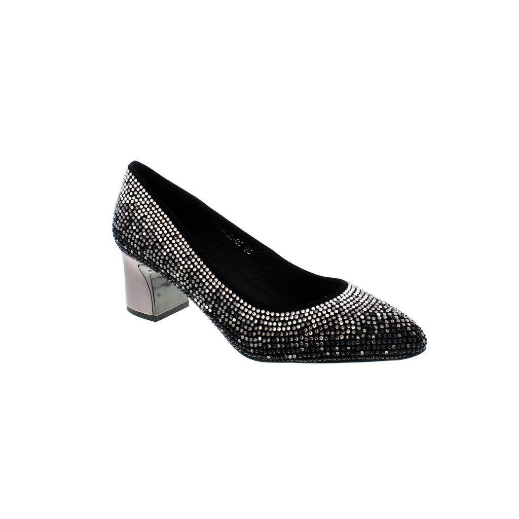 Style meets elegance with Djano & Juliette's Jenice heels. Crafted from durable leather, these shoes feature a rhinestone upper, for an elevated design and a stylish finish to ensure an effortlessly chic look for any special occasion.