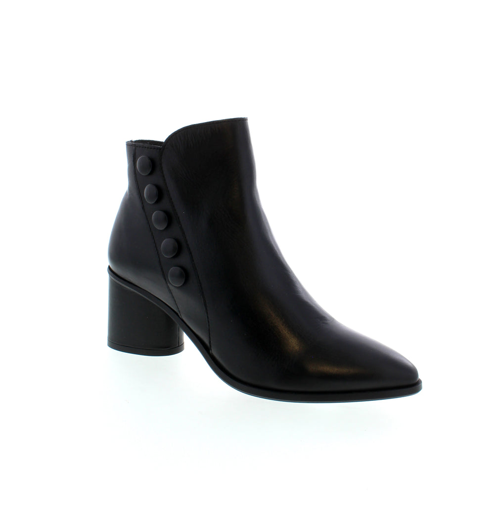 The Miz Mooz Judie ankle boot is a sleek and sophisticated choice for any occasion. Its versatile design with button detailing effortlessly elevates any outfit, making it perfect for the office or a night out.&nbsp;