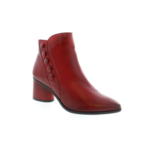 The Miz Mooz Judie ankle boot is a sleek and sophisticated choice for any occasion. Its versatile design with button detailing effortlessly elevates any outfit, making it perfect for the office or a night out. 