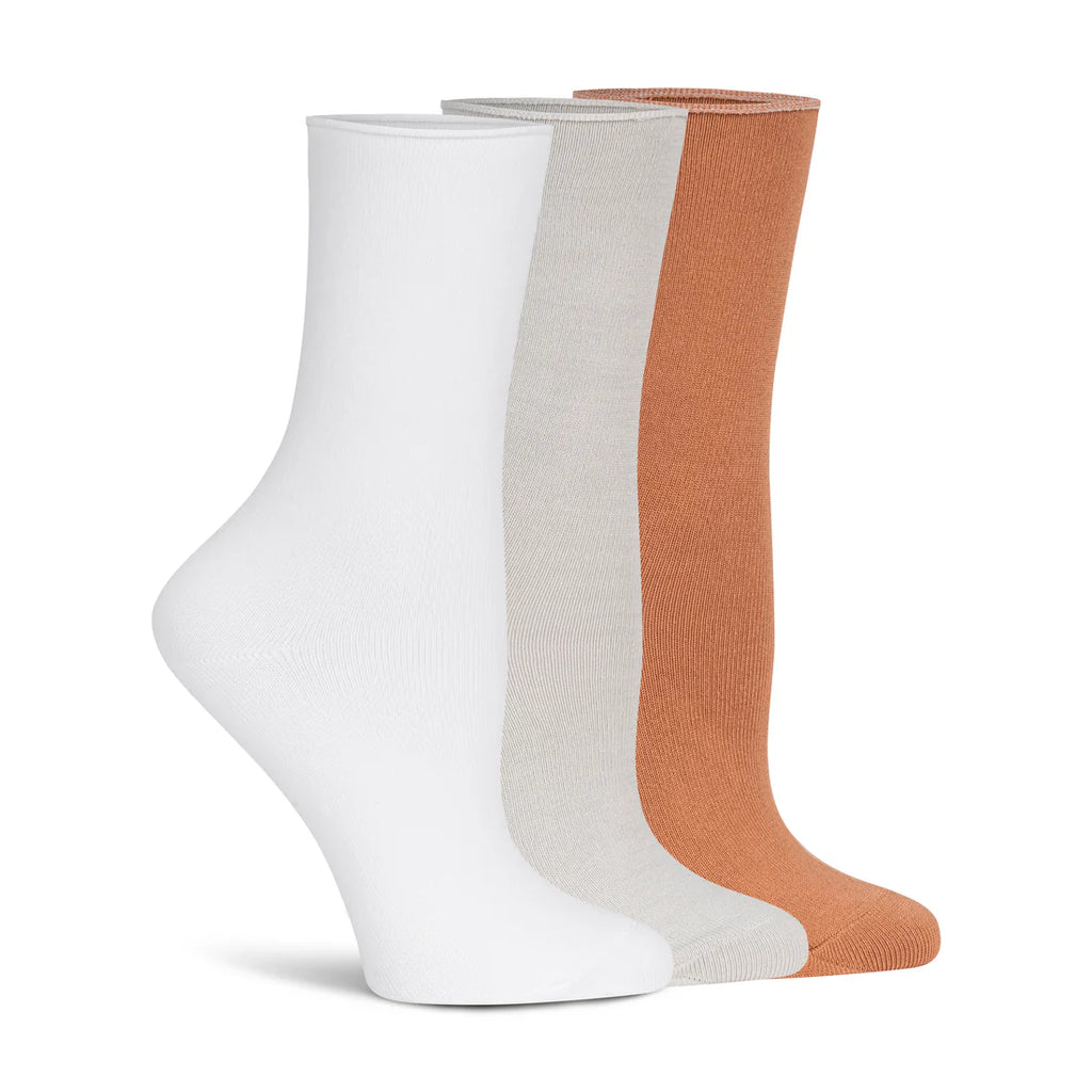 Say goodbye to uncomfortable socks and hello to pure bliss with Lemon's Recycled Pillow Crew Socks in light taupe. These socks cradle your feet in cushioned comfort all day long. Spun from recycled polyester, they're the guilt-free choice for eco-minded sock lovers everywhere. Whether you're lounging on the couch or conquering your to-do list, slip into a pair and discover why sustainable comfort is the only way to go. Your feet will thank you!