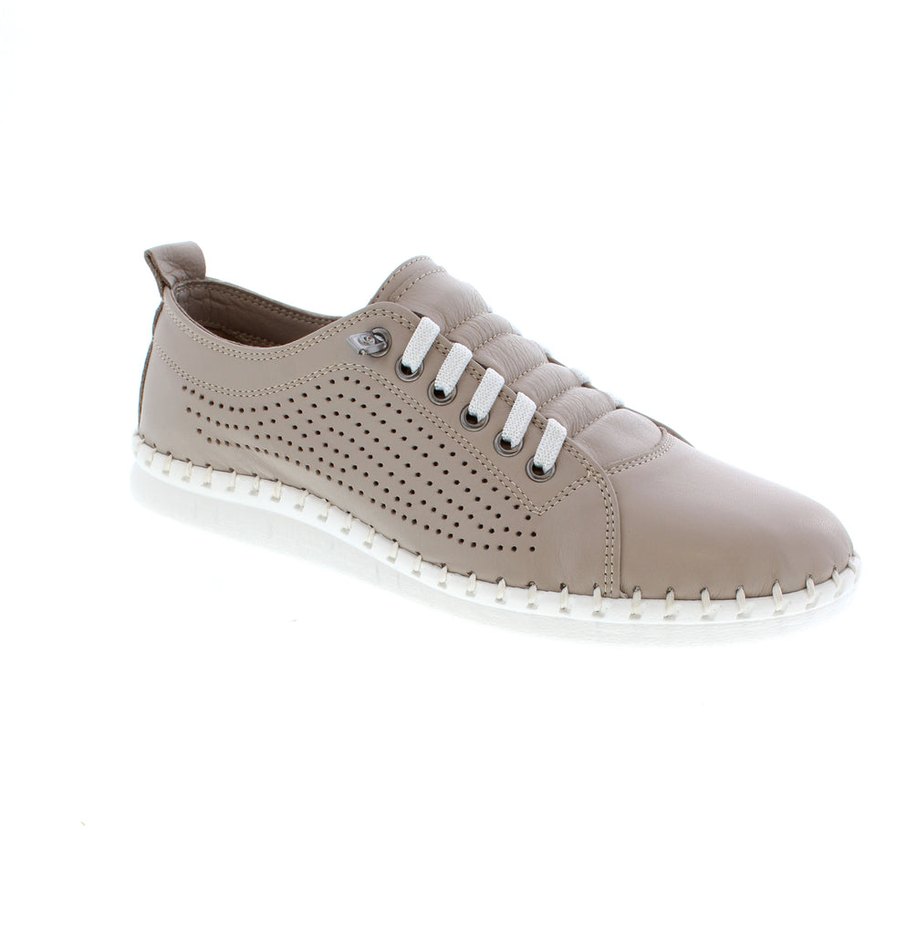 Simplify your shoe collection with Everly Leora-01 shoes. These sneakers feature a leather upper, lining, and removable footbed, making them perfect for orthotic-friendly wear. The bungee lace closure and perforated upper add both style and functionality, while the white rubber sole provides comfort and a casual vibe.