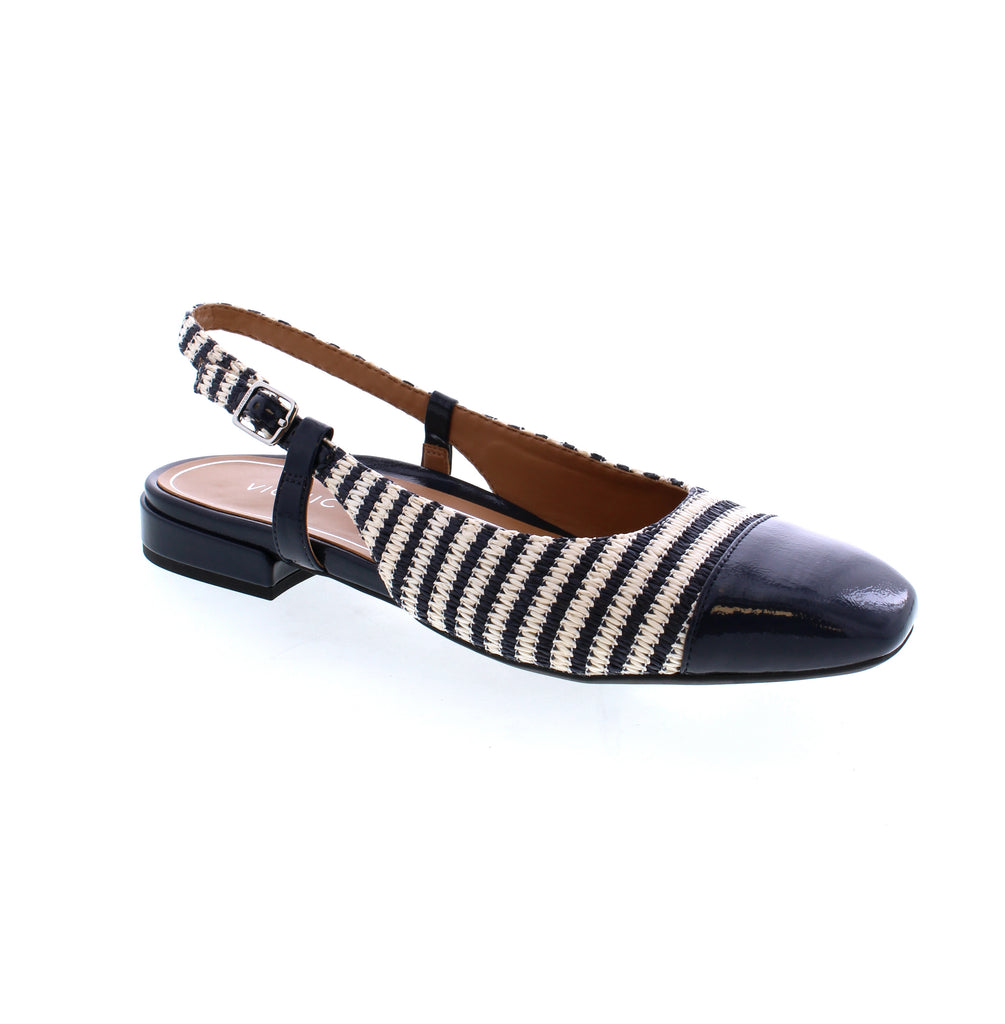 Effortlessly chic and comfortable, the Vionic Petaluma slingback flats are a must-have for any wardrobe. With hidden goring for added stretch, a stylish capped toe, and an adjustable back strap, these slingback flats offer both fashion and function.
