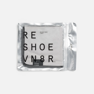 The Re Shoe Vn8r Microfiber Towel is an excellent choice for keeping your shoes clean. Constructed of dense microfiber material, it is ultra-absorbent to quickly pick up dirt and grime. It is also machine washable for easy maintenance and reuse.