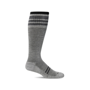 The Sockwell Speedway sock provides firm compression to help fight fatigue, enhance circulation, and prevent injury. Crafted from a soft fabric, the sock hugs your foot and leg to ensure tailored support without feeling restrictive. 