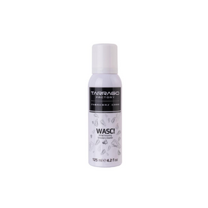 Tarrago WASC Sneaker Cleaner effectively removes dirt and discoloration from sneaker soles and sandal insoles, restoring them to a like-new appearance. Its powerful formula is designed to tackle even tough stains without damaging the materials.