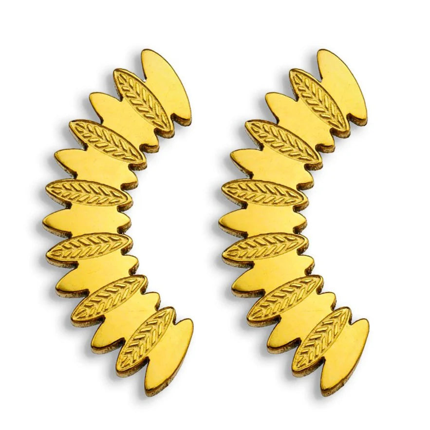 Hackney Nine Zoey stud earrings feature an elegant curved leaf design in lustrous 18-karat gold. Hypoallergenic and nickel-free, these versatile earrings work beautifully alone or layered in an ear stack. Includes a protective vegan suede pouch.