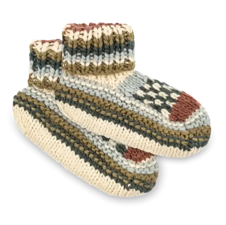 Step into pure comfort and warmth with the Lemon Northern Isles knit bootie slipper. Handknit with care, these slippers feature a gripper outsole for stability and traction while you relax at home. Keep your feet happy and cozy all day long.