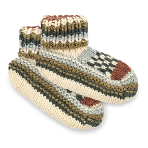 Step into pure comfort and warmth with the Lemon Northern Isles knit bootie slipper. Handknit with care, these slippers feature a gripper outsole for stability and traction while you relax at home. Keep your feet happy and cozy all day long.