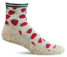 Made from 34% Merino Wool and 2% Spandex, this sock by Sockwell is specially designed with Accu-fit technology. It features minimal compression to promote non-binding relaxation in the foot and has a seamless closure in the toe for ultimate comfort.